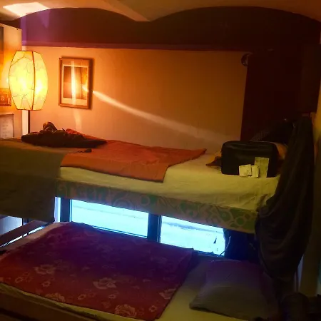 Hostel Green Studio *